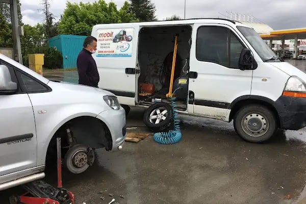 Dört Mevsim Oto Lastik - Bursa Nöbetçi Lastikçi 7/24 Mobil Yol Yardım Lastik ve Oto Çekici hizmeti - Resim 3