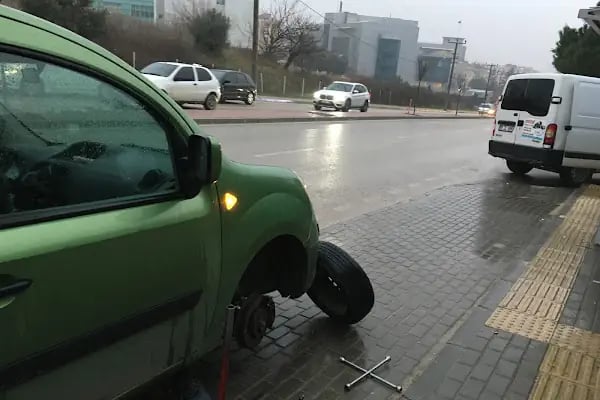 Dört Mevsim Oto Lastik - Bursa Nöbetçi Lastikçi 7/24 Mobil Yol Yardım Lastik ve Oto Çekici hizmeti - Resim 12