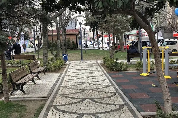 Güneşli Meydan Parkı - Resim 1