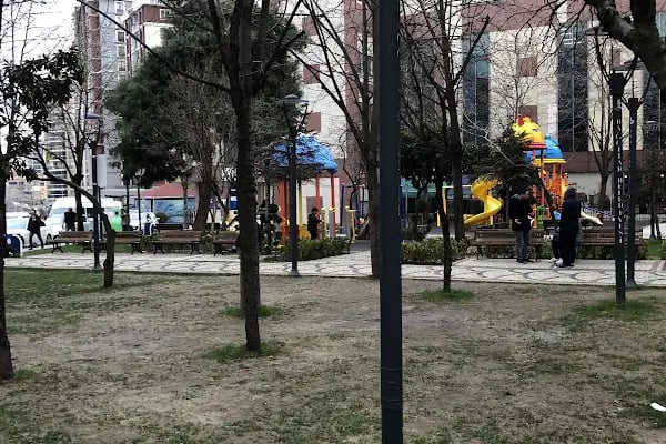 Güneşli Meydan Parkı - Resim 13