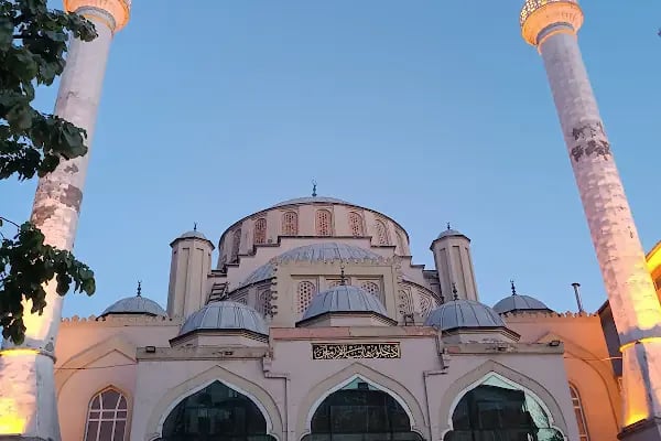 Esenler Merkez Camii - Resim 2