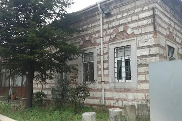Gülustu Kadın Efendi Türbesi - Resim 5