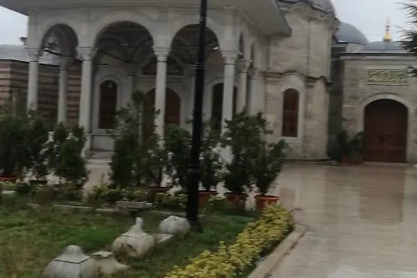 Gülustu Kadın Efendi Türbesi - Resim 9