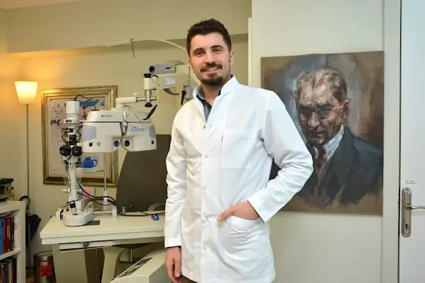Op. Dr. Ömer TAKEŞ Göz Hastalıkları ve Cerrahisi Kliniği, Akıllı Lens, Lazer, Göz Kapağı Estetiği,Katarakt. - Resim 12