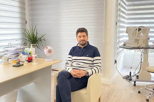 Op. Dr. Ömer TAKEŞ Göz Hastalıkları ve Cerrahisi Kliniği, Akıllı Lens, Lazer, Göz Kapağı Estetiği,Katarakt. - Resim 11