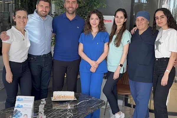 Op. Dr. Ömer TAKEŞ Göz Hastalıkları ve Cerrahisi Kliniği, Akıllı Lens, Lazer, Göz Kapağı Estetiği,Katarakt. - Resim 19