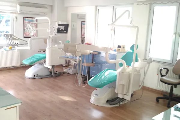 Diş Hekimi Zeynettin Avcil - Resim 3