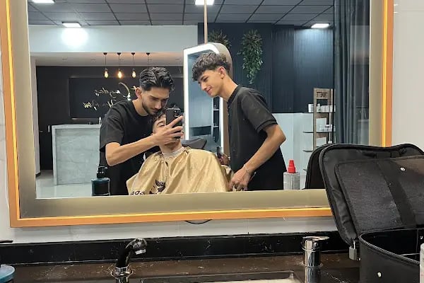 Mehmet Çağdaş Hair Artist - Şemikler - Denizli Erkek Kuaförü - Resim 4
