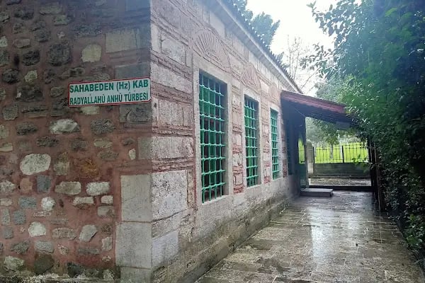 Sahabeden Hz Kab ra türbesi - Resim 2