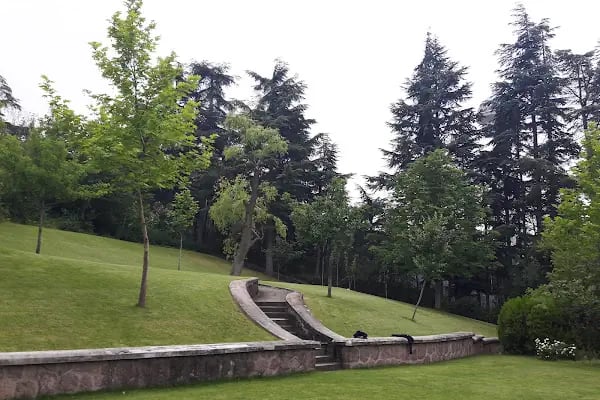 British Embassy Ankara (Birleşik Krallık Ankara Büyükelçiliği) - Resim 3