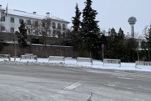 British Embassy Ankara (Birleşik Krallık Ankara Büyükelçiliği) - Resim 4