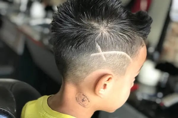 Saloon Değişim Erkek Kuaförü - Resim 13