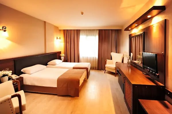 Üstün Otel Alsancak - Resim 2