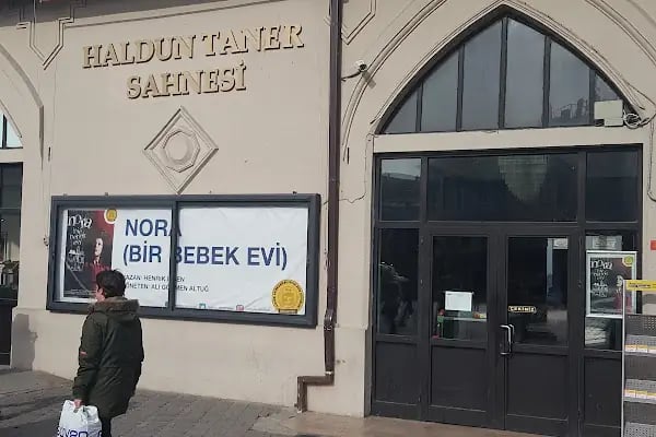 İstanbul Üniversitesi Devlet Konservatuvarı - Resim 19