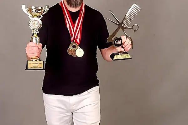 Rıdvan Özçelik hair Studio - Resim 7
