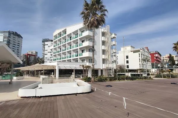 FALCON HOTEL - Resim 16
