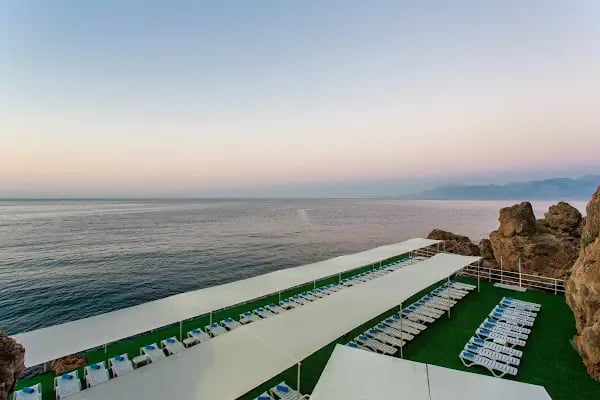 FALCON HOTEL - Resim 12