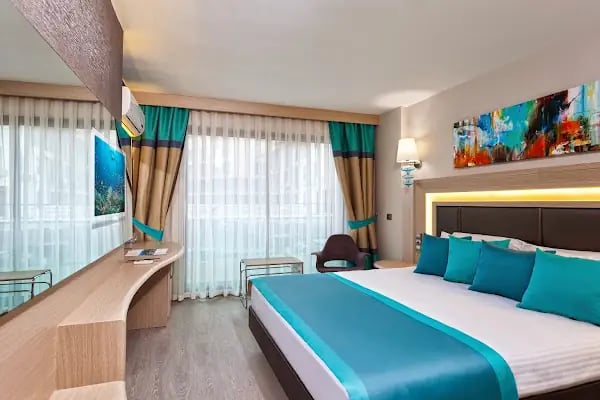 FALCON HOTEL - Resim 2