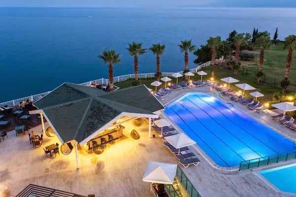 FALCON HOTEL - Resim 13