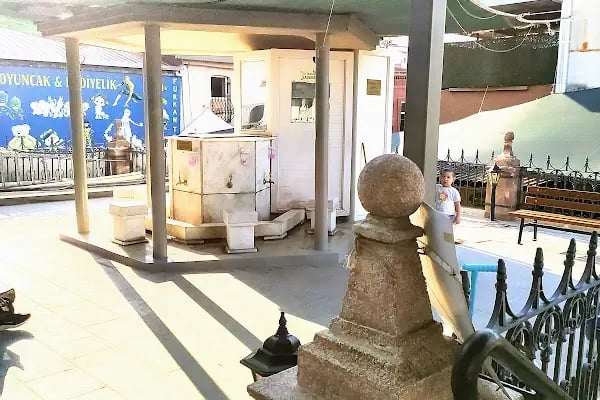 Şadırvanaltı Camii - Resim 19