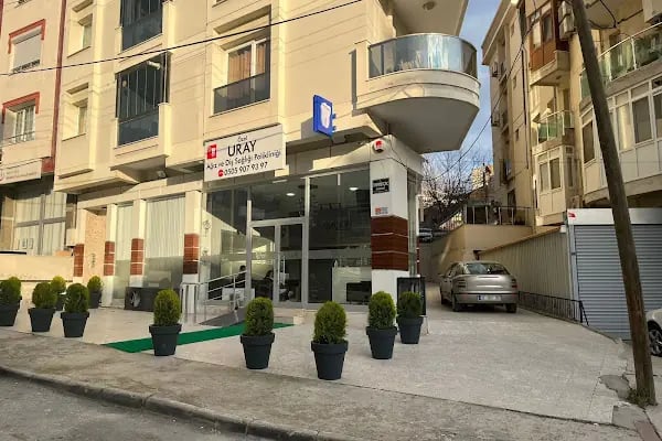 Özel Uray Ağız ve Diş Sağlığı Polikliniği - Resim 1
