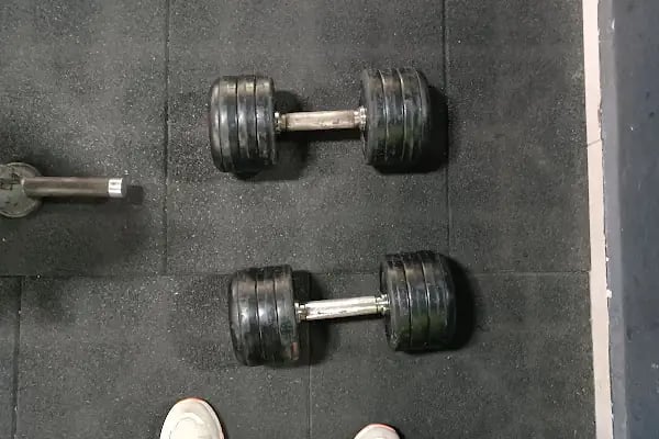E&amp;S Gym Fitness Center - Resim 12