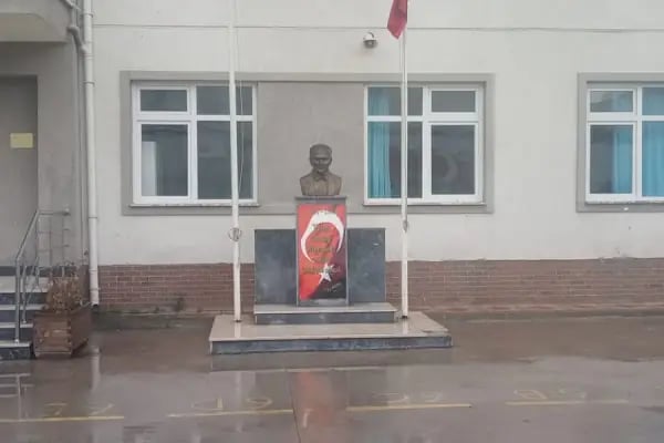 Gemlik Şehit Mehmet Koray Pınar Ortaokulu - Resim 13