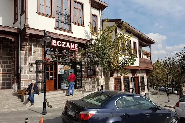 Üner Eczanesi - Resim 2