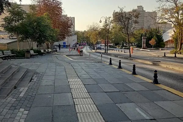 Enfeksiyon Hastalıkları ve Klinik Mikrobiyoloji Kliniği - Resim 9