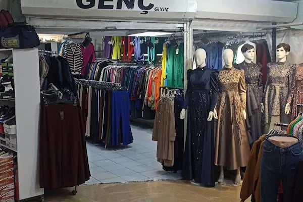 Gençgiyim - Resim 1