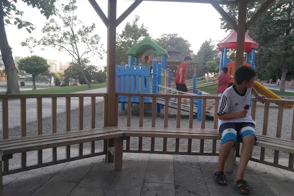 Gazikent Parkı - Resim 11