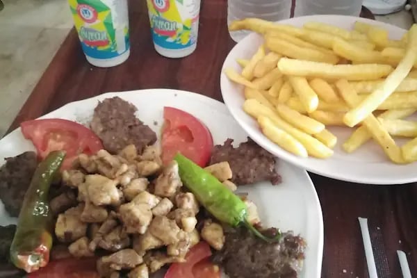 Komutanın yeri köfte salonu - Resim 6