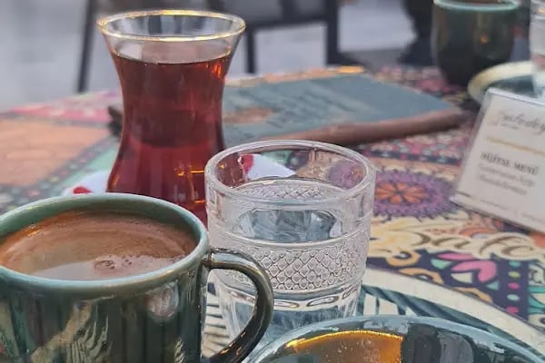 Kafedeyim Cafe - Resim 20