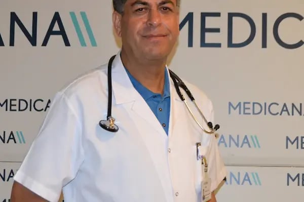 Uzm. Dr. Sait Önal - Resim 1