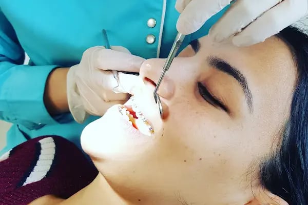 Diş Hekimi Şerife TÜRKERİ - Resim 15