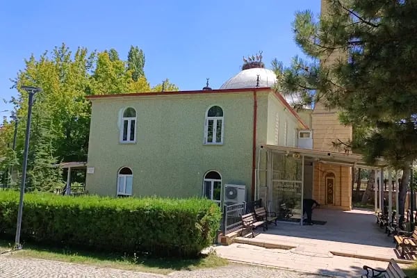 Karacaören Merkez Cami - Resim 6