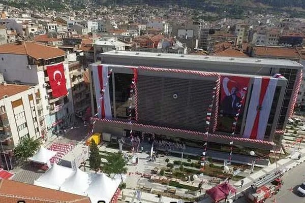 Manisa Tam Otomasyonlu Otoparkı - Resim 14