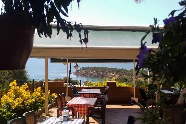 Yücetepe Restoran &amp; Kafe - Resim 14