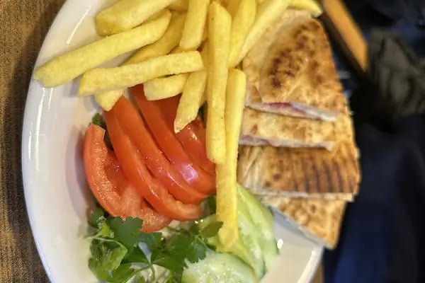 Mavi Tuna Pasta Cafe - Resim 8