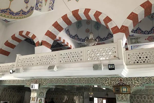 Aydınlıkevler Merkez Cami - Resim 3