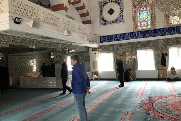 Aydınlıkevler Merkez Cami - Resim 10