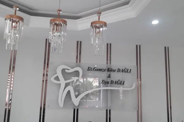 Diş hekimi Gamze Ziya Dağlı - Resim 3