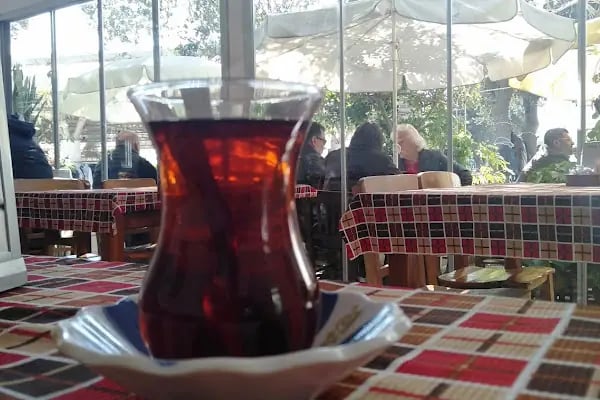 Üstün Cafe - Resim 3
