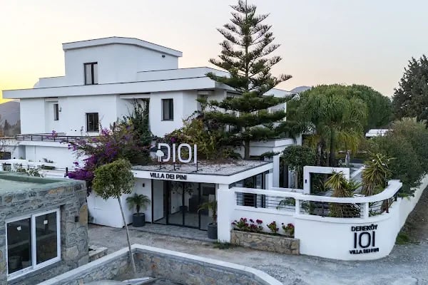 VILLA DEI PINI - Resim 8