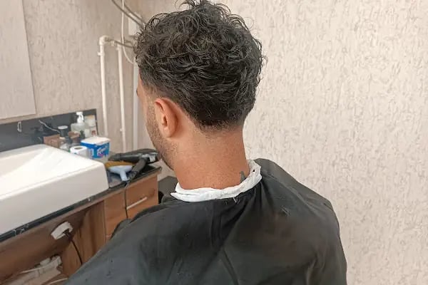 B&amp;S Hair Studio Barber - Resim 11