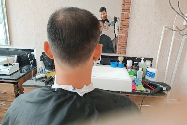 B&amp;S Hair Studio Barber - Resim 8