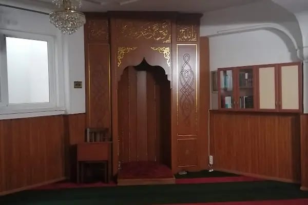 Site Hanife Hatun Cami - Resim 2
