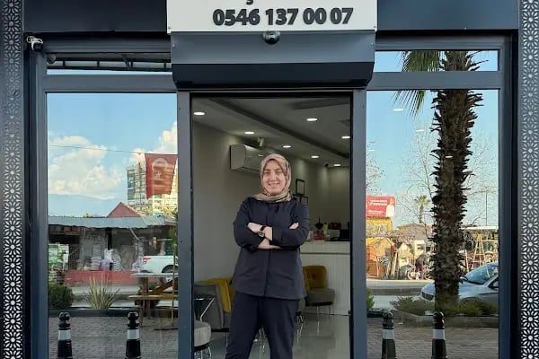 DİŞ HEKİMİ GÜLŞAH AKSU ÖZEL AĞIZ VE DİŞ SAĞLIĞI KLİNİĞİ - Resim 4