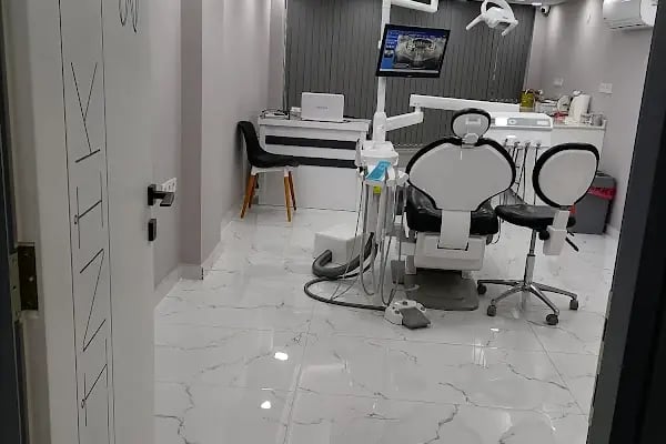 DİŞ HEKİMİ GÜLŞAH AKSU ÖZEL AĞIZ VE DİŞ SAĞLIĞI KLİNİĞİ - Resim 15