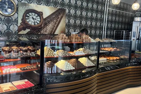 Elitzade 1453 Patisserie Cafe - Resim 2